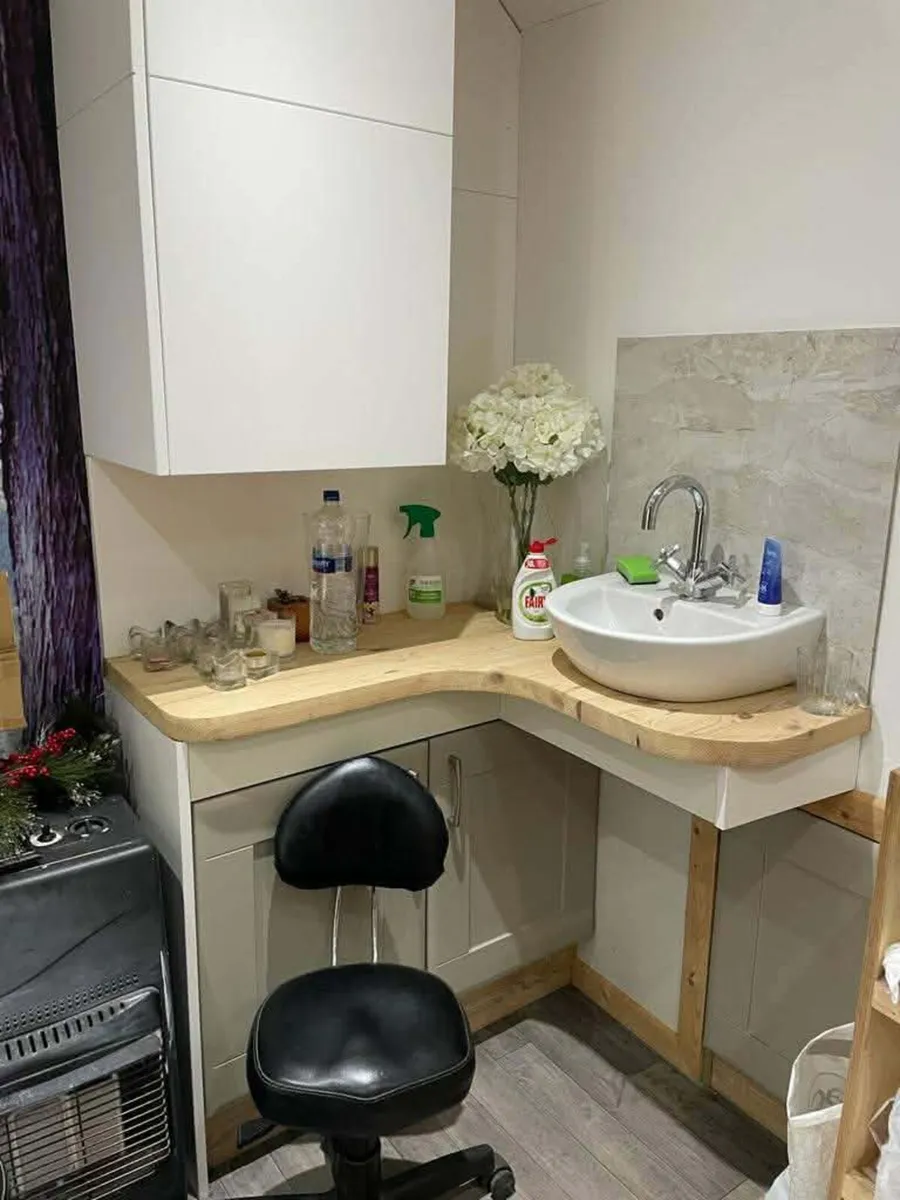 Beauty  Space for rent - Image 4