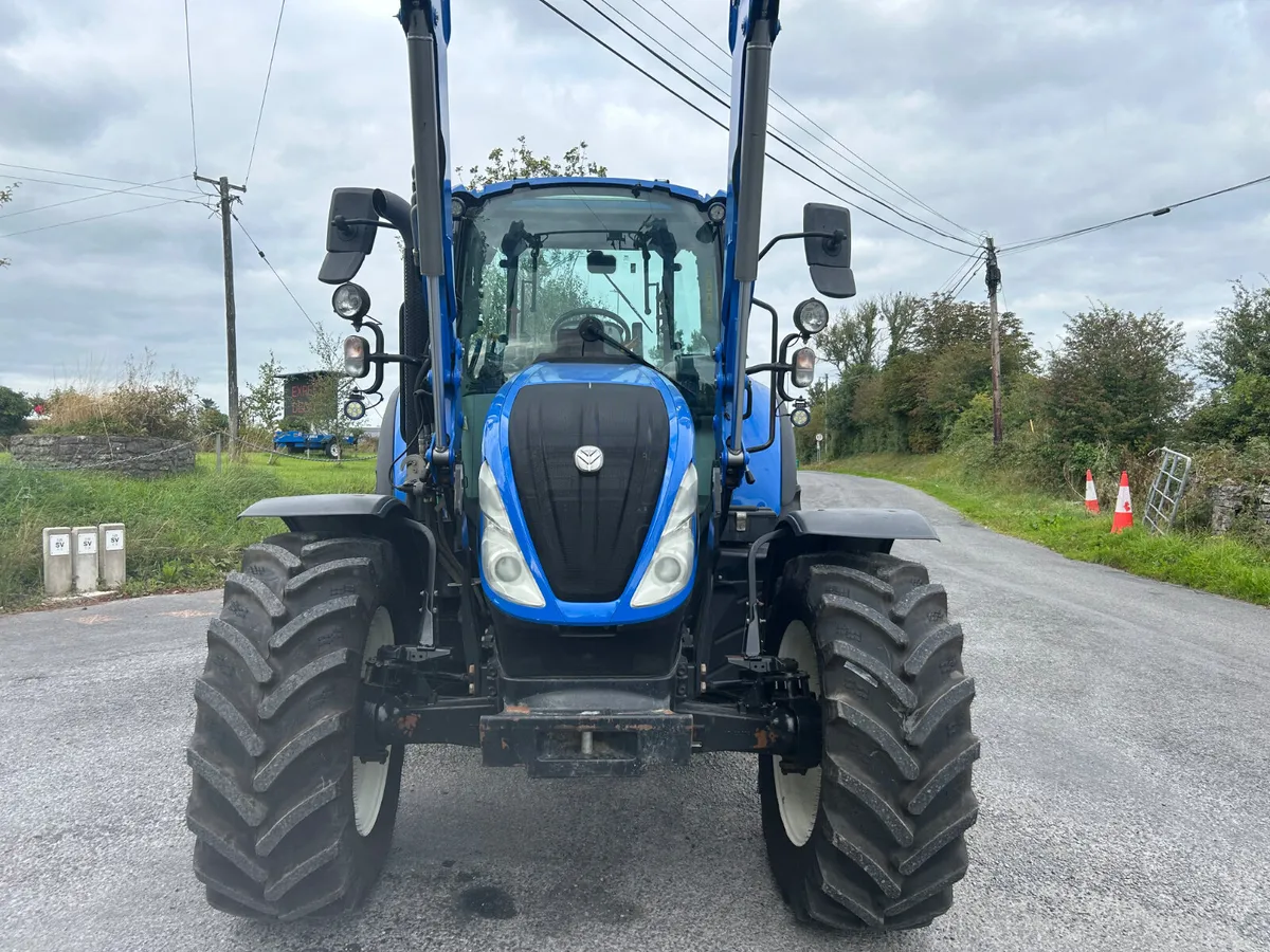 2022 New Holland T5.120 with Loader - Image 2