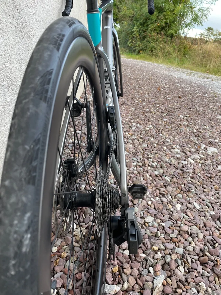 Road Bike cycling - Image 3