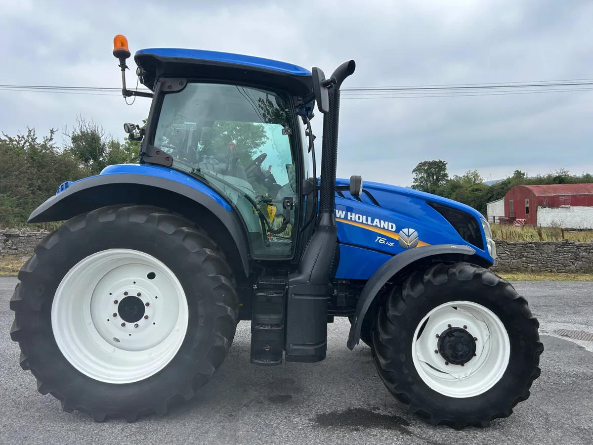 2017 New Holland T6.145 - Image 4