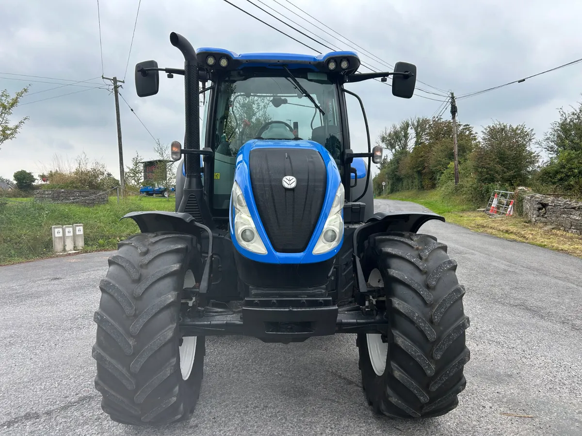 2017 New Holland T6.145 - Image 2
