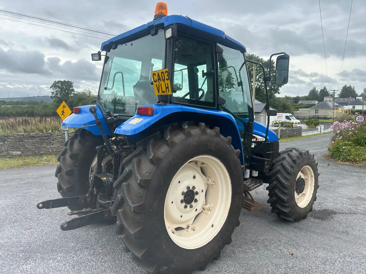 2003 New Holland TL70 - Image 3
