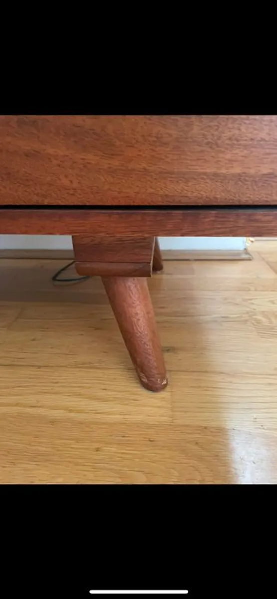 Tv stand - Image 3