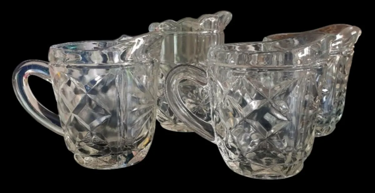 4 Pristine Vintage Pressed Glass Creamer Jugs - Image 4