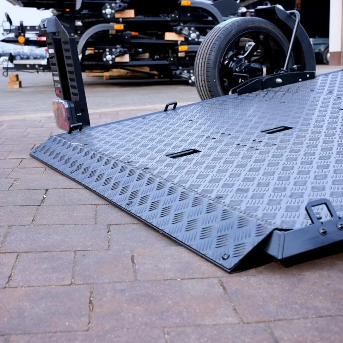 Motorbikes Trailer - Image 3