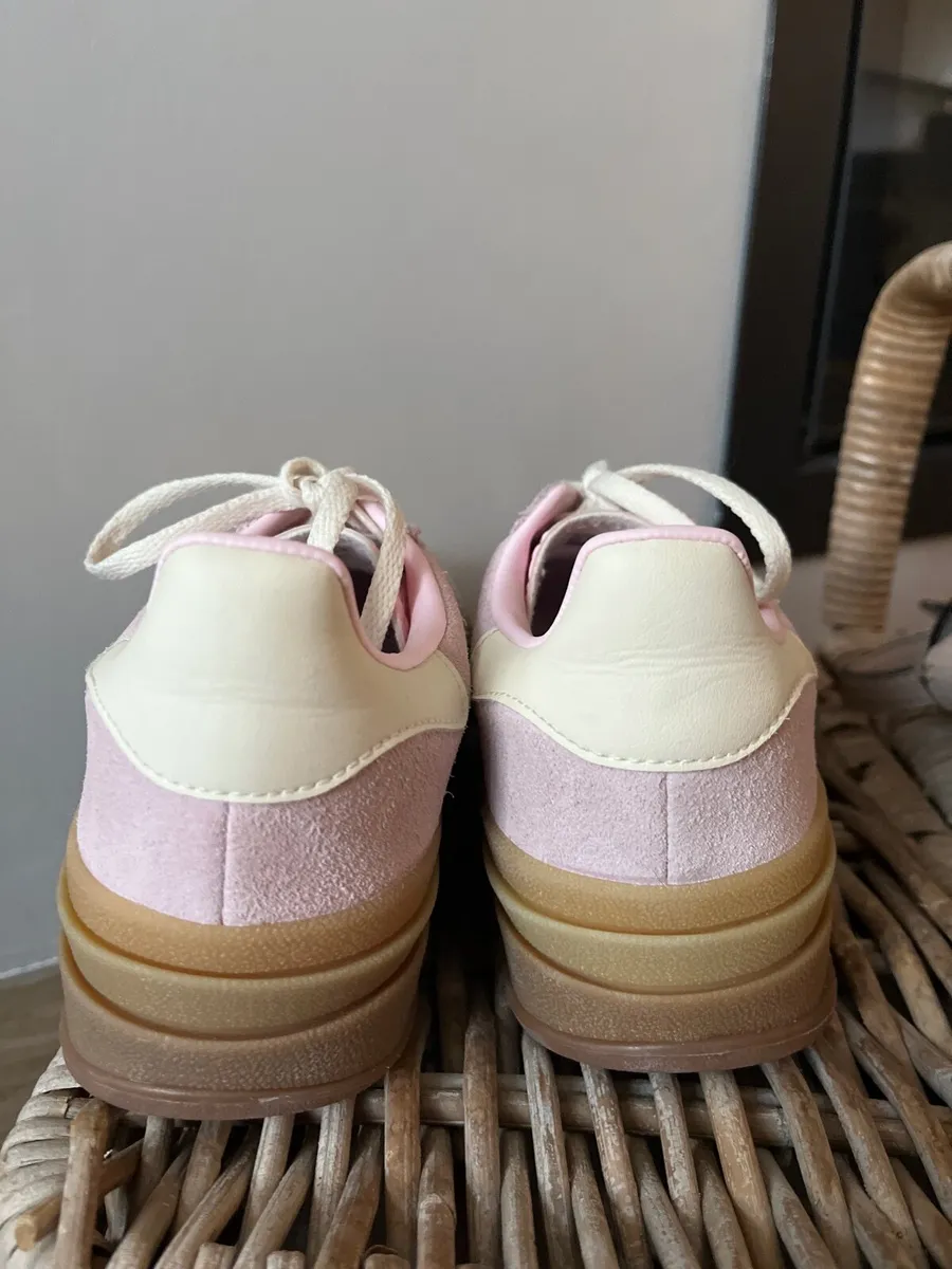 Shoes - Image 3