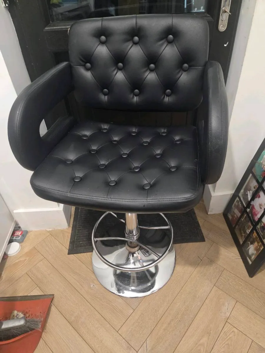 Stools x 4 - Image 2