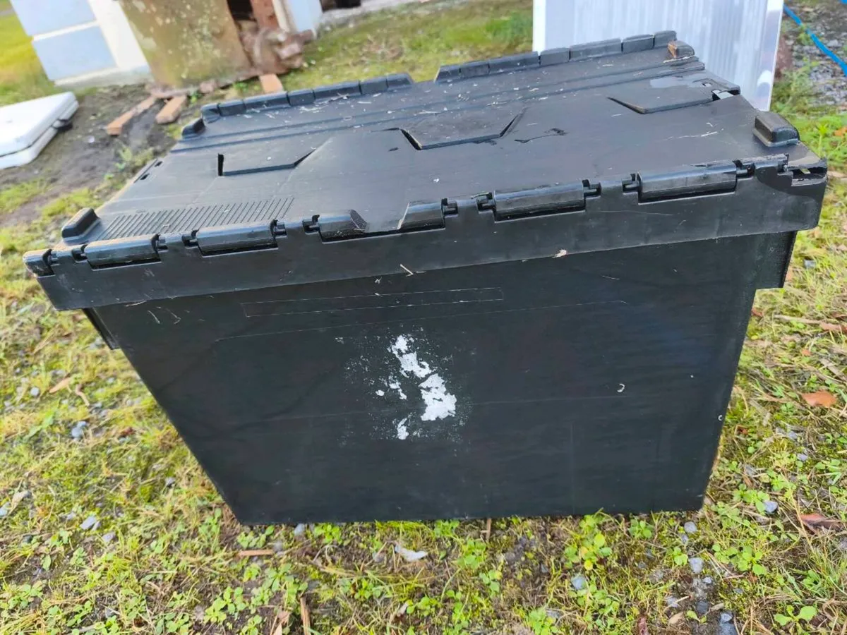 Lid Containers 58L 600d x 400w x 320h - Image 3