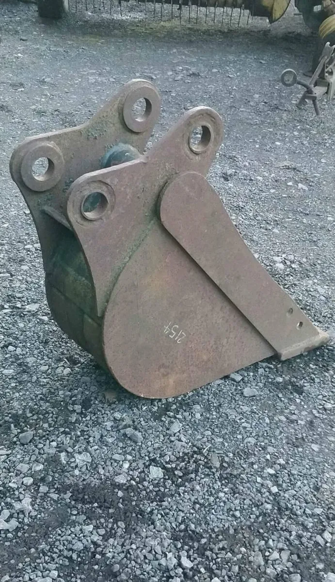 11 INCH DIGGER BUCKET 50mm pins - Image 2