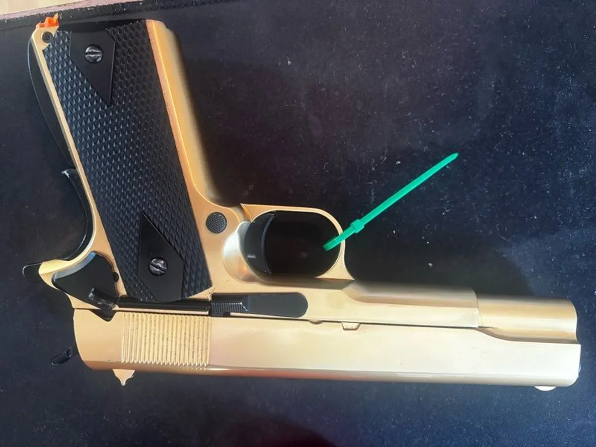Airsoft Gold Edition WE Colt M1911 - Image 4