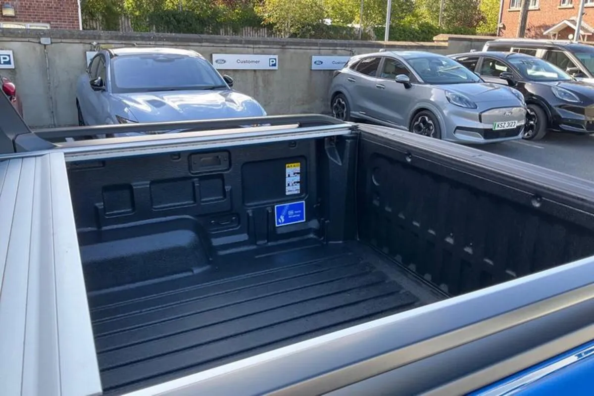 Ford Ranger Pick Up Double Cab Raptor 3.0 EcoBoost - Image 4