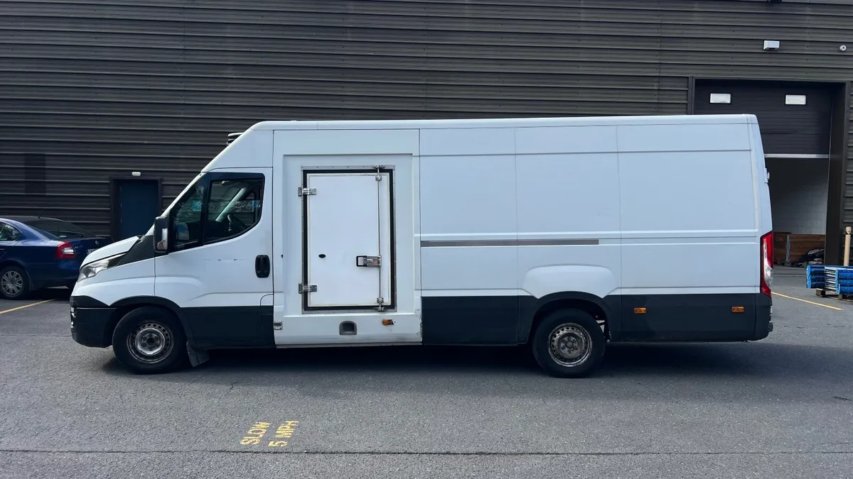 Iveco Daily 2015 Fridge Freezer Van - Image 2