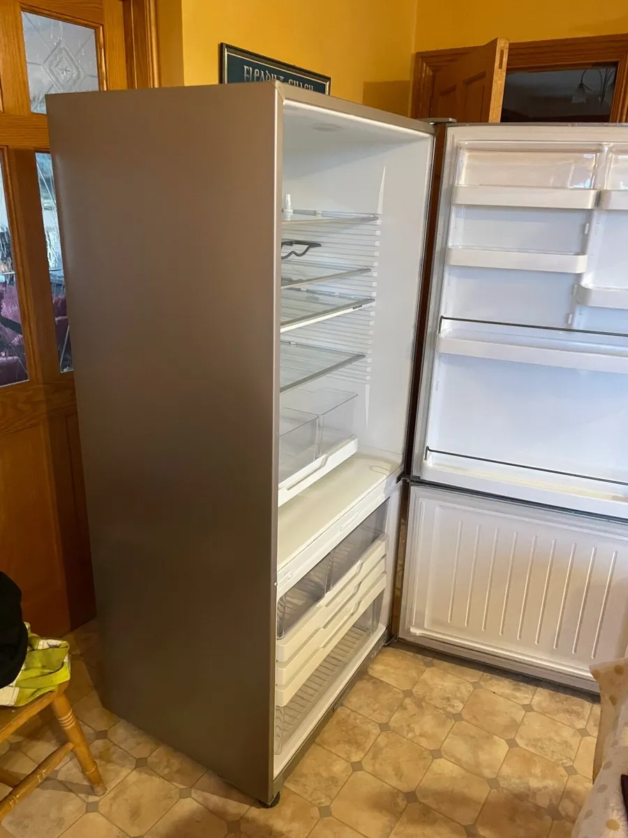 Fridge freezer - Image 3
