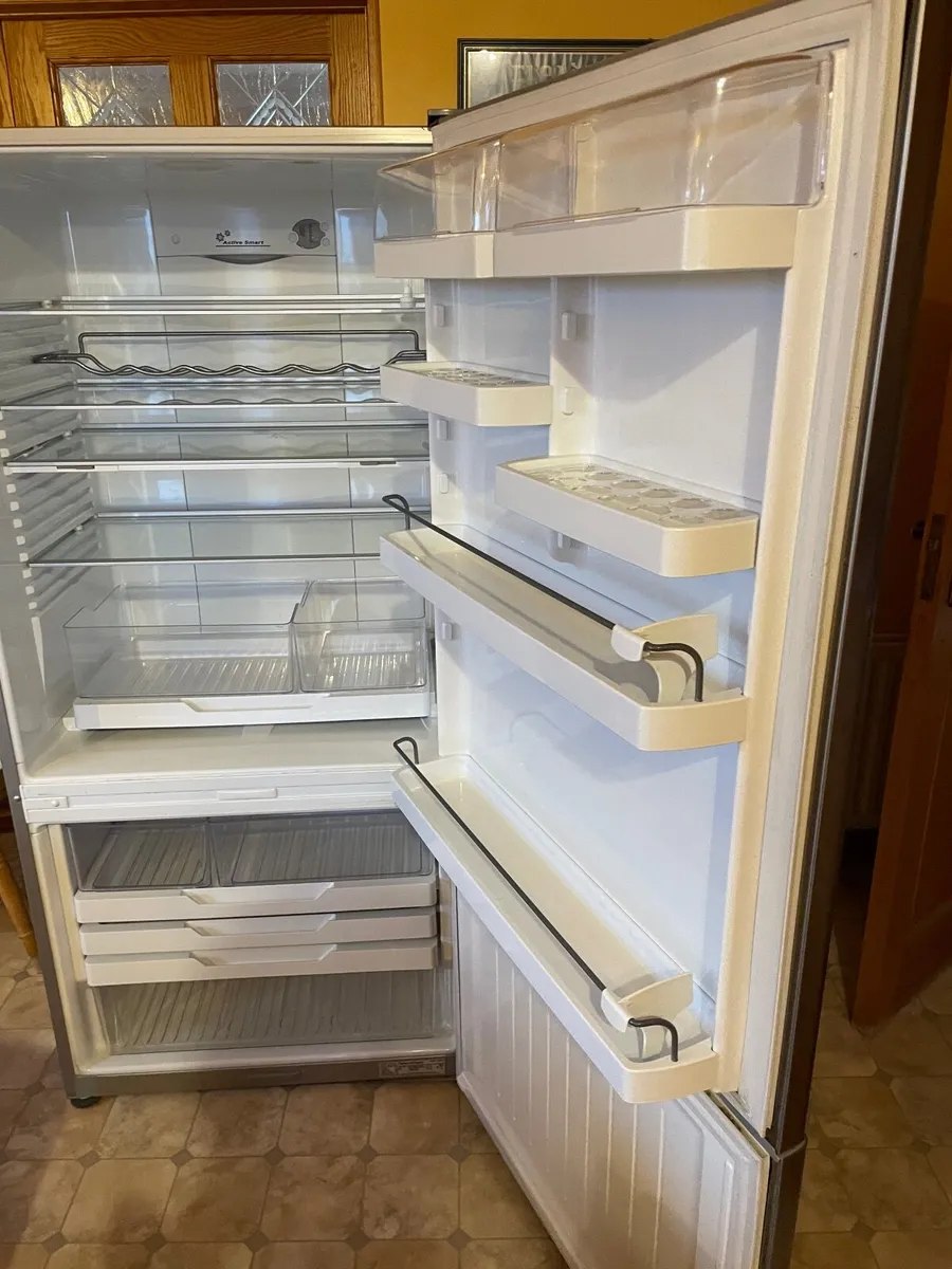 Fridge freezer - Image 1
