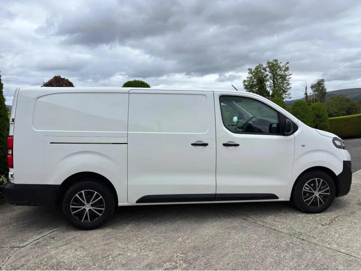 Opel Vivaro L2H1-1.5 100PS-6SP MAN 100PS-DIE-6SP 5 - Image 3