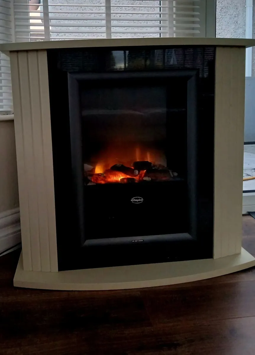 Dimplex free standing Electric fire - Image 3