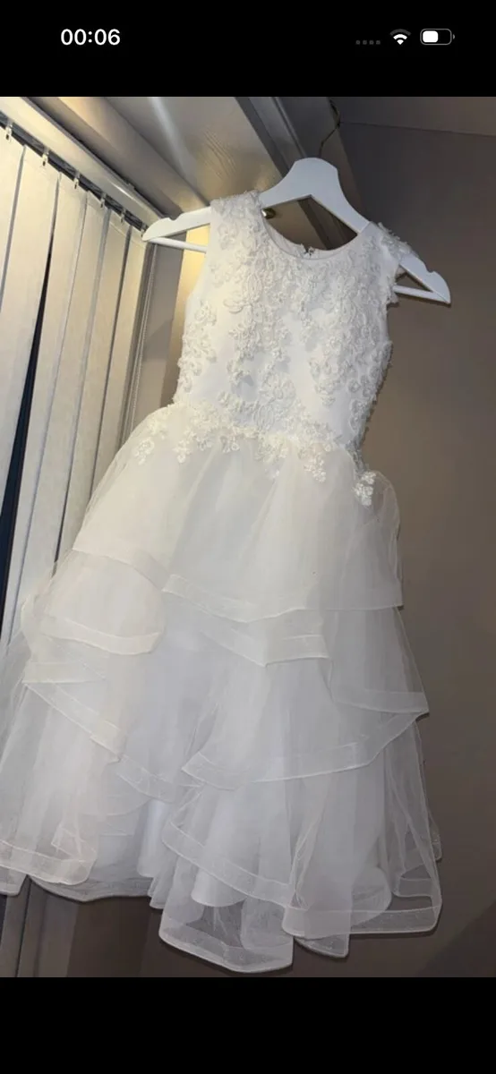 Communion dress - Image 4