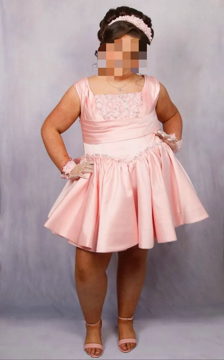 BESPOKE HANDMADE DRESS - Image 1