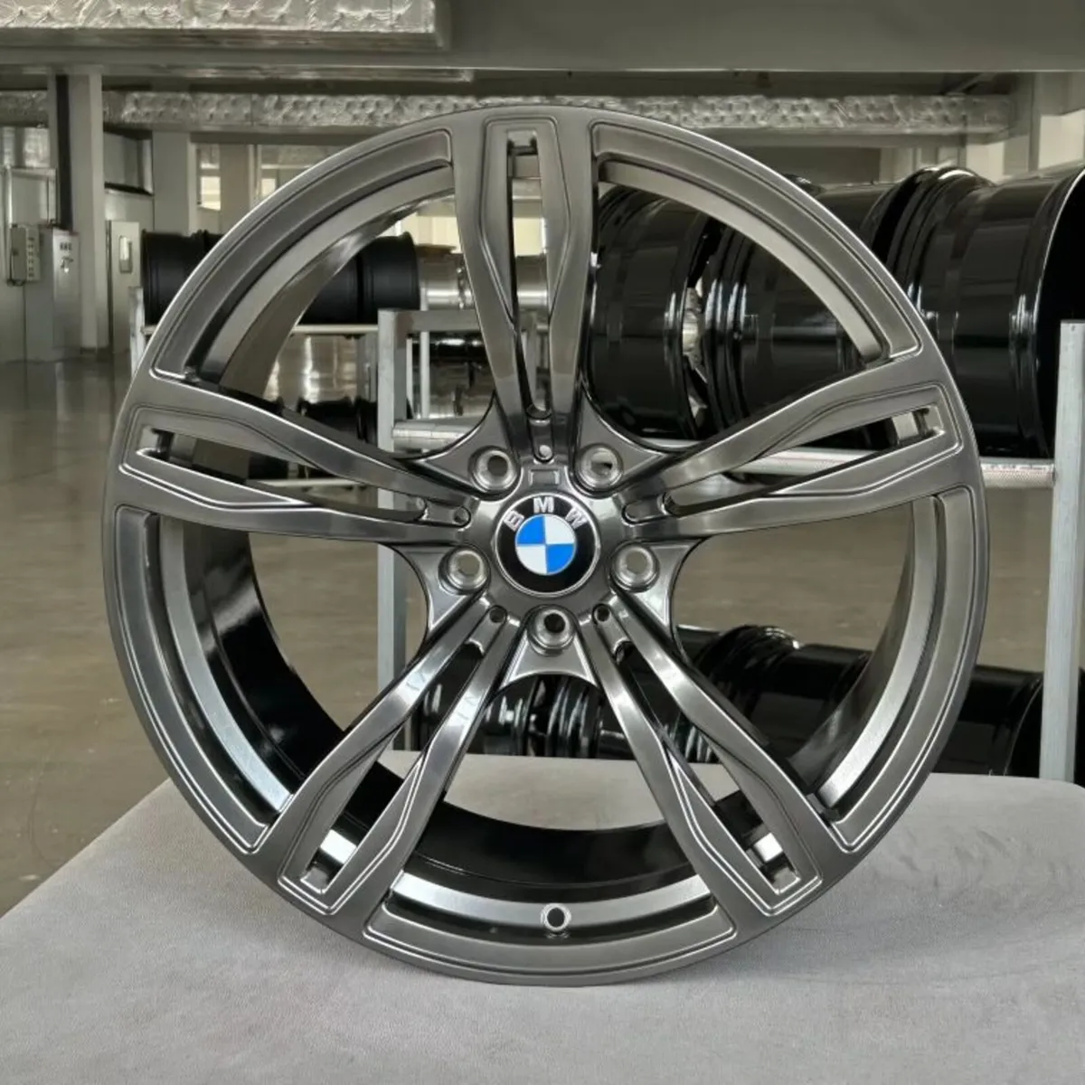 BMW 20" FORGED 343M STYLE WHEELS-HYPERBLACK 5×120 - Image 1