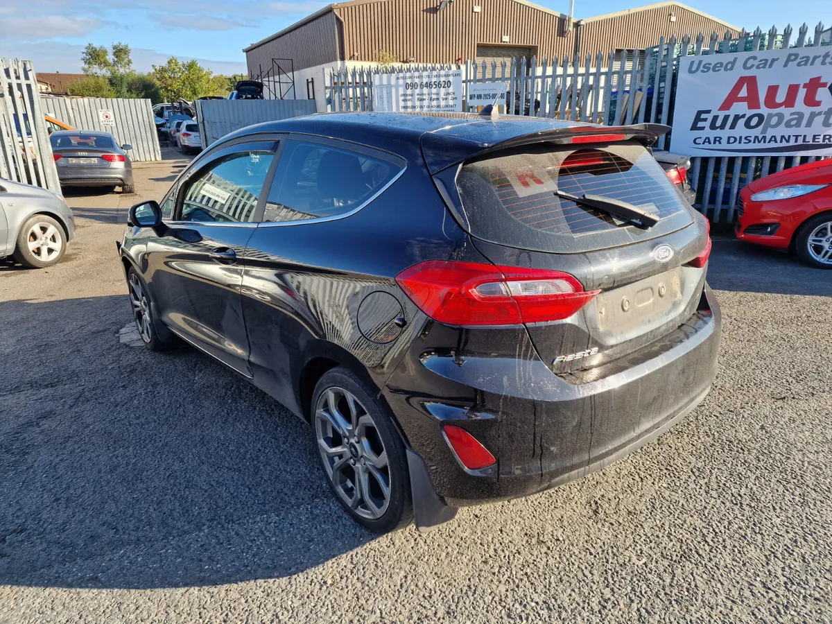 18 FORD FIESTA 1.1 PETROL 5 SP MANUAL FOR BREAKING - Image 3