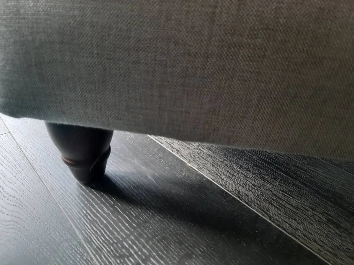 Quality Armchair - Image 4