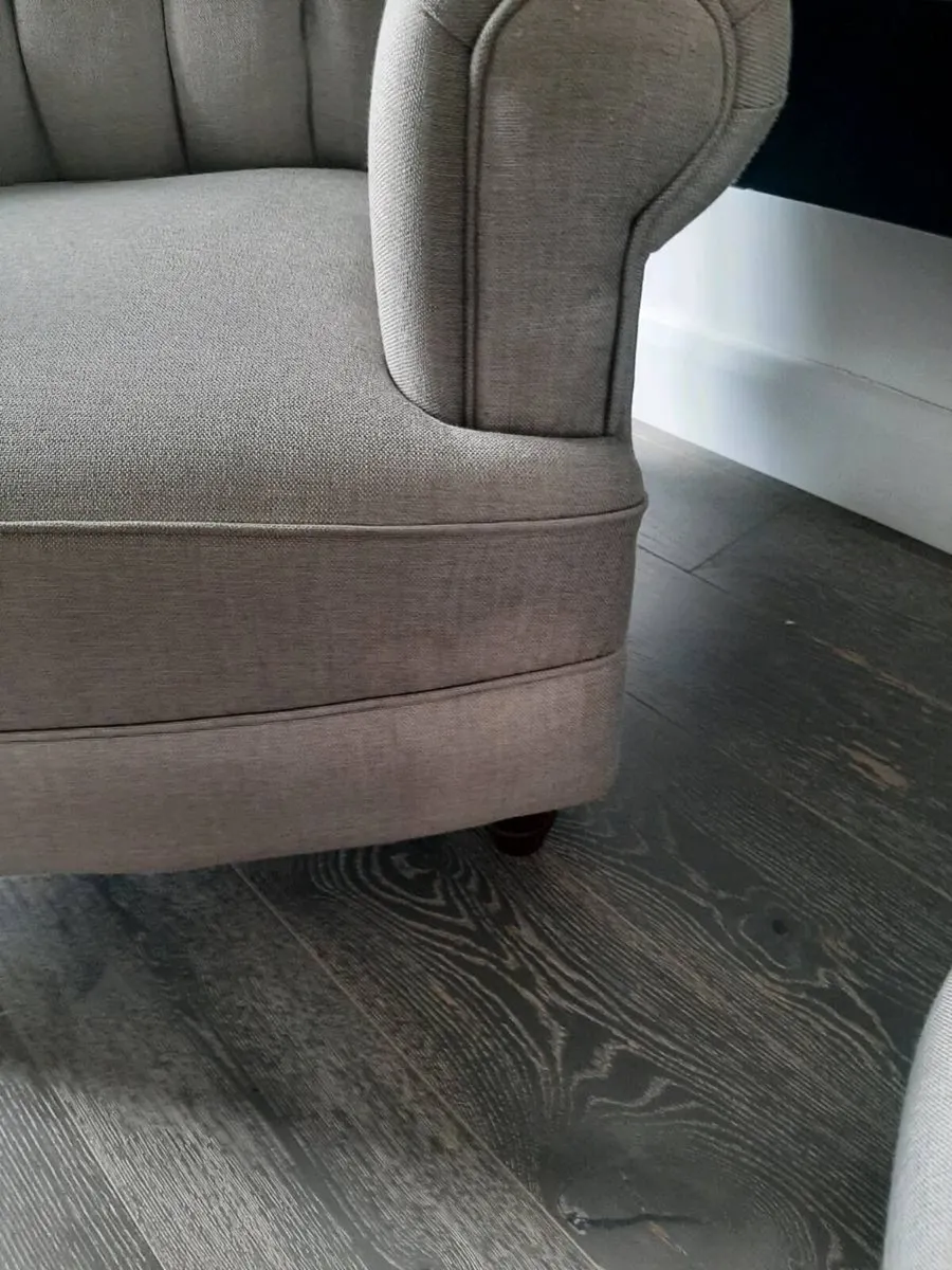 Quality Armchair - Image 3