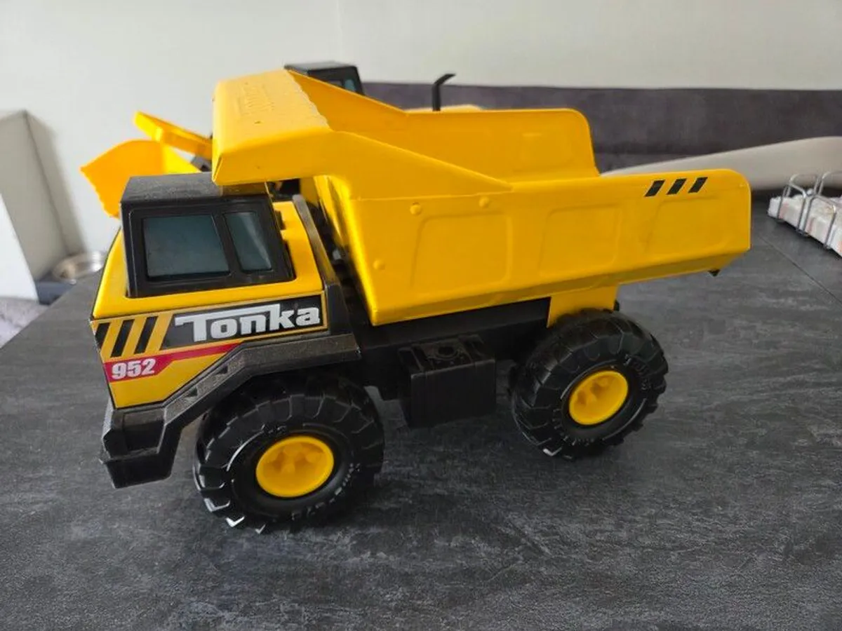 Tonka digger and dump truck - Image 4