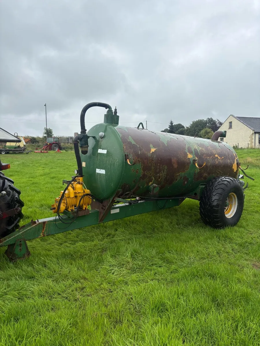 Fraser slurry tanker - Image 2