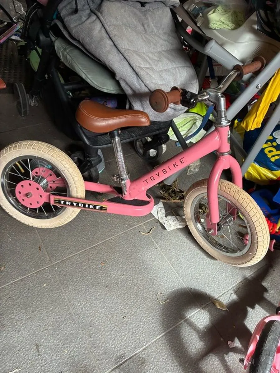 Pink tribike - Image 1