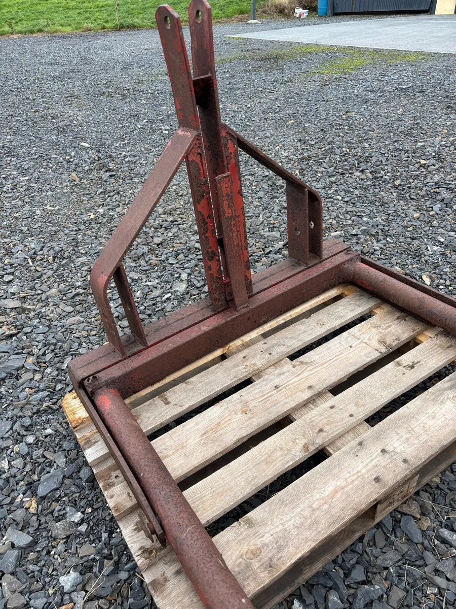 Tipping bale lifter - Image 4