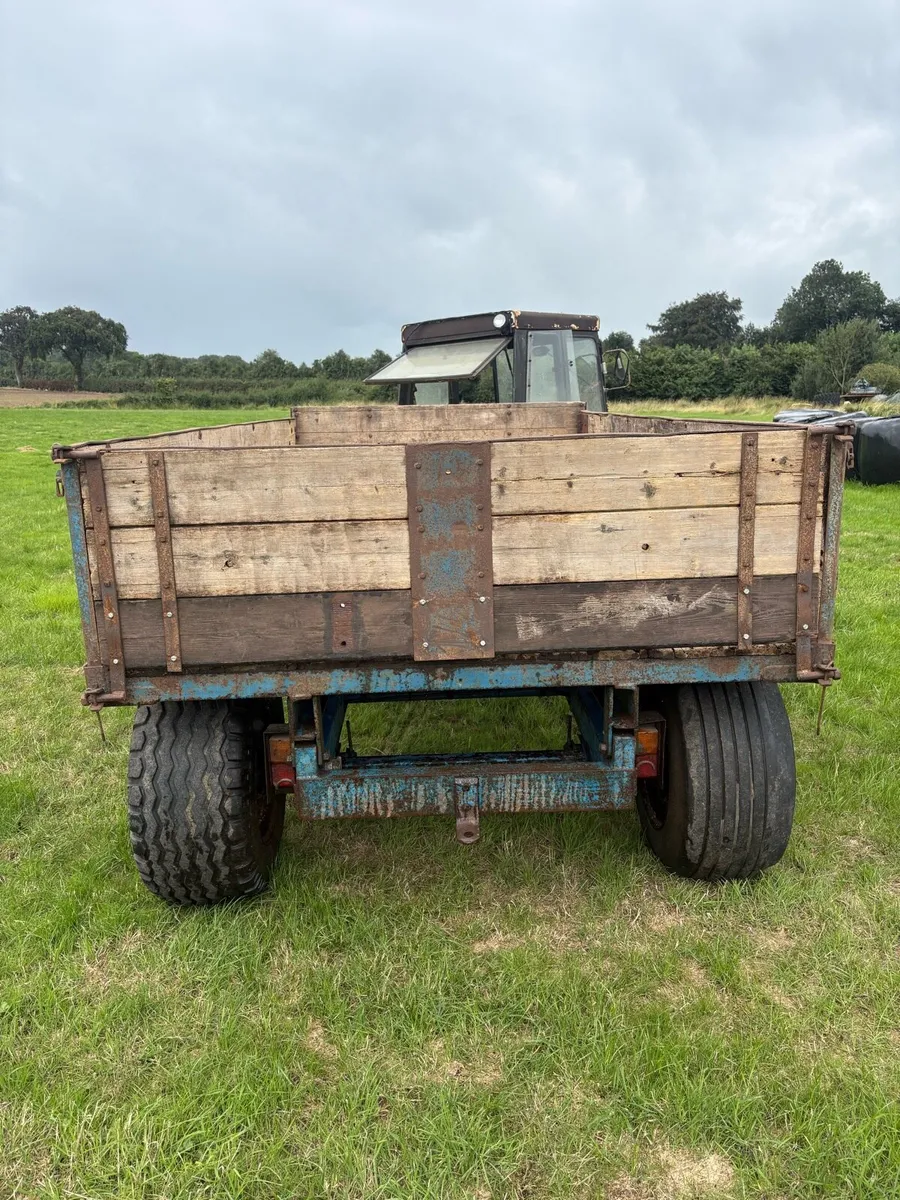 Tipping trailer - Image 2