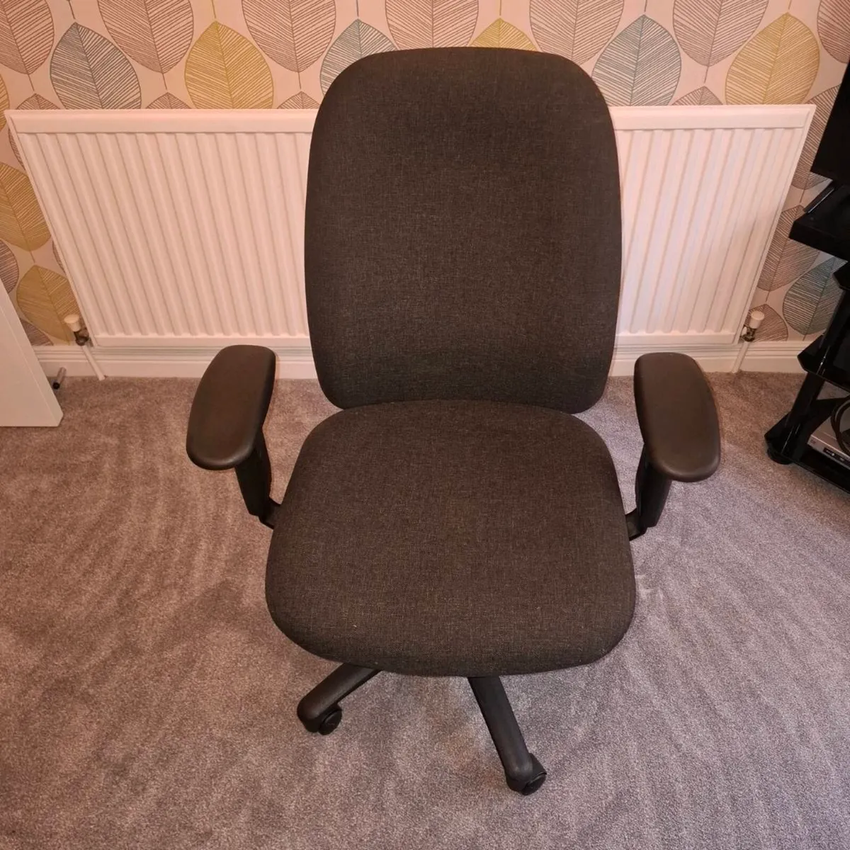 Office Chair - Image 1