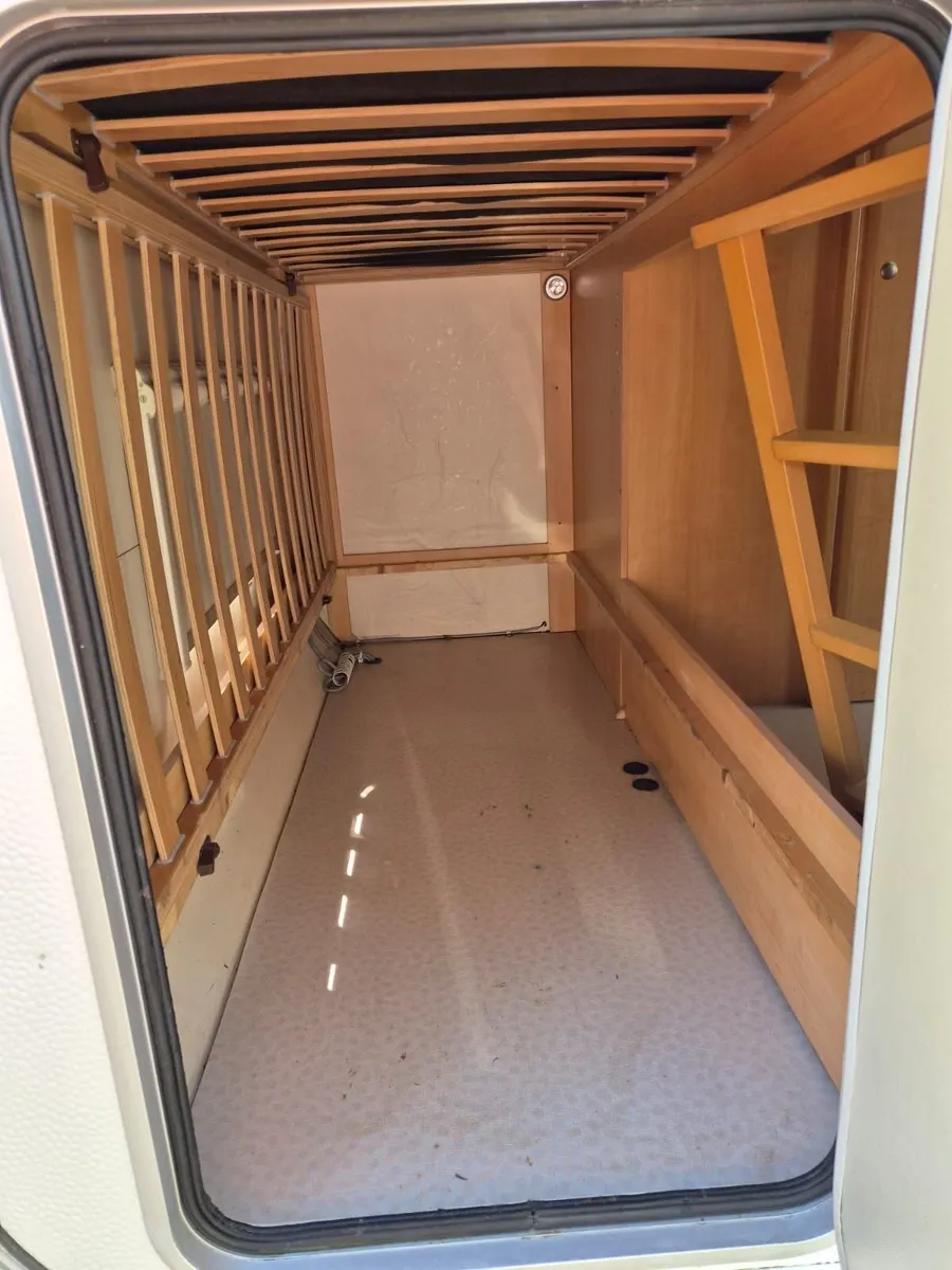 Sterkeman Starlett 445 CE Caravan - Image 3