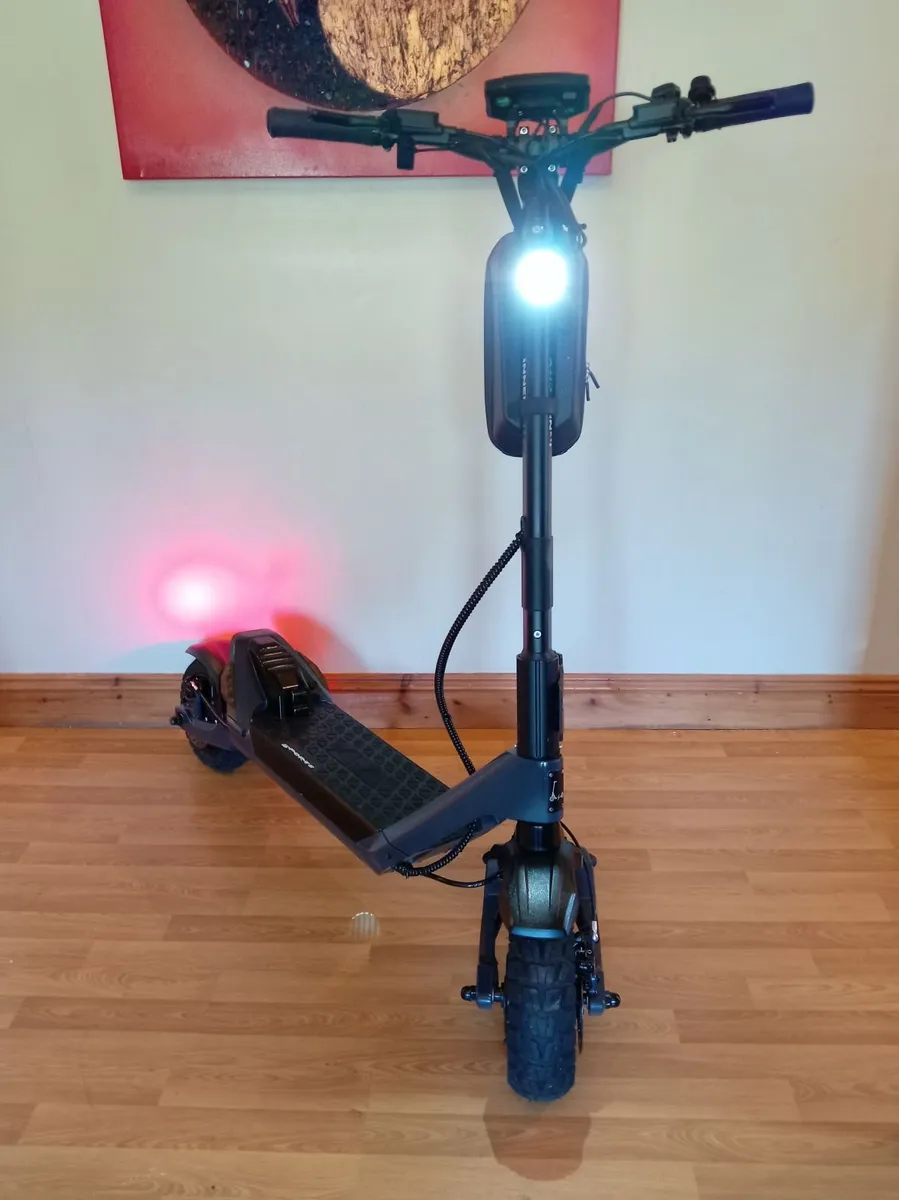 Inner City Grafter E-Scooter-Private Land Only - Image 3