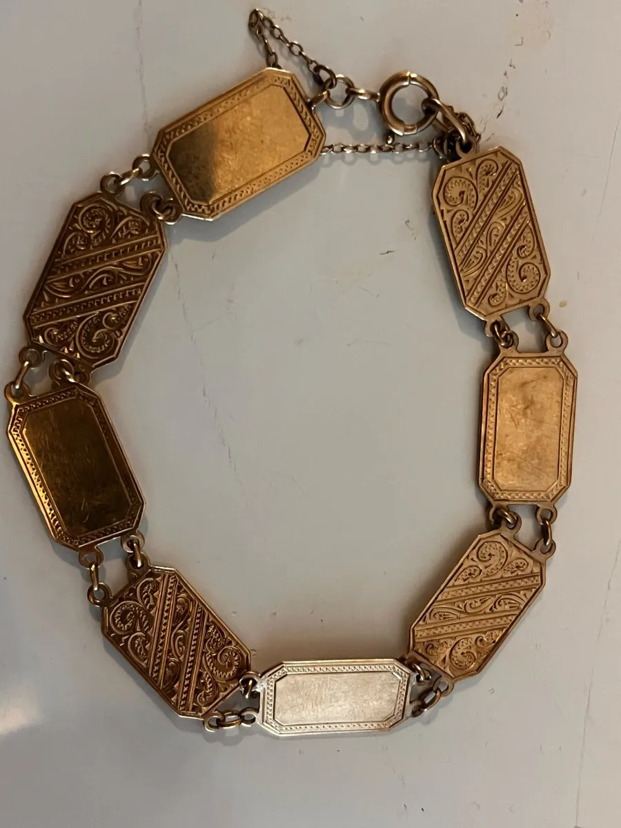 Gold bracelet - Image 1
