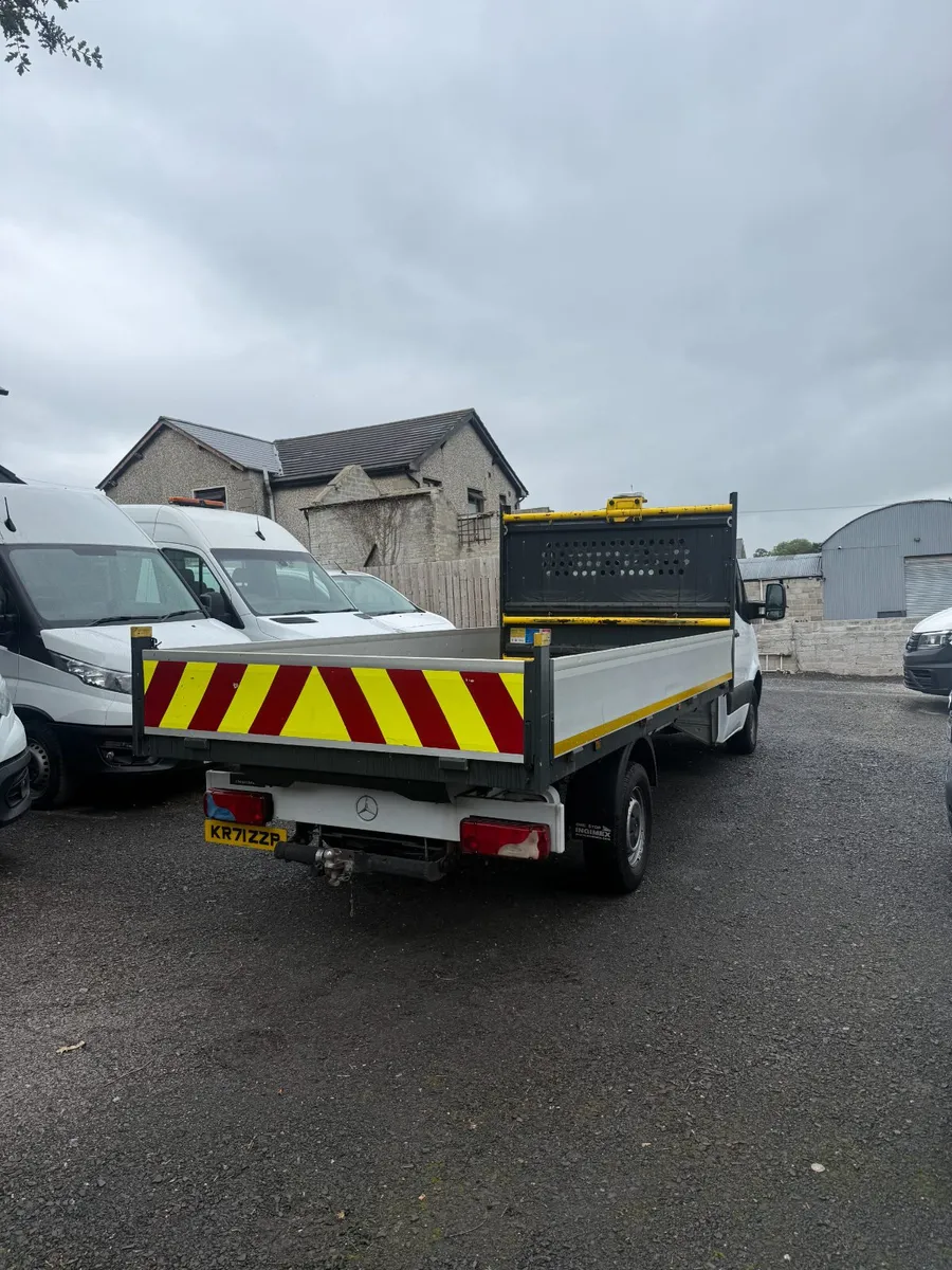 Mercedes-Benz Sprinter 315 Dropside RWD 2022 - Image 2