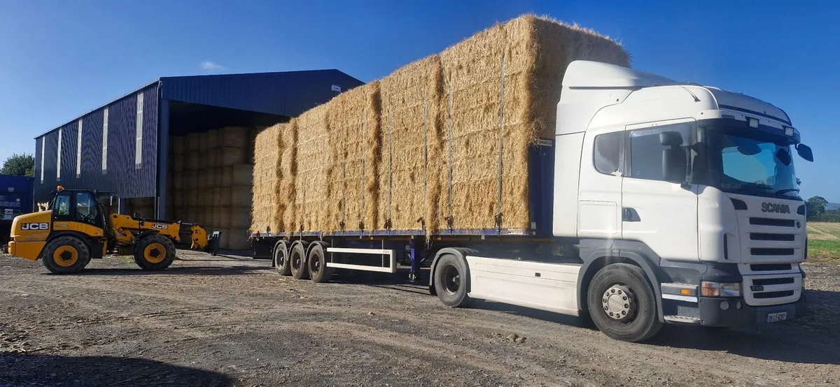 Straw delivered - Image 2