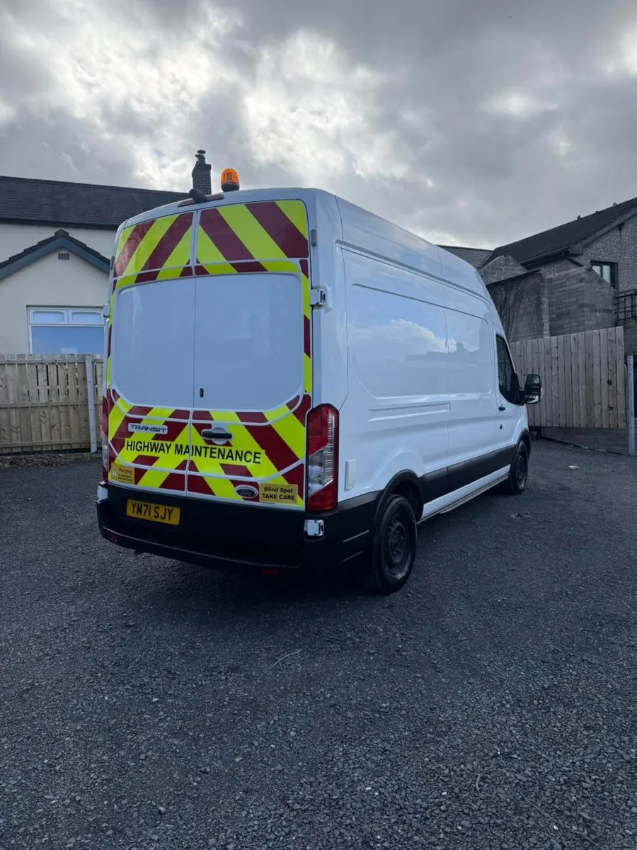 Ford Transit Ecoblue Workshop Van 2022 - Image 3