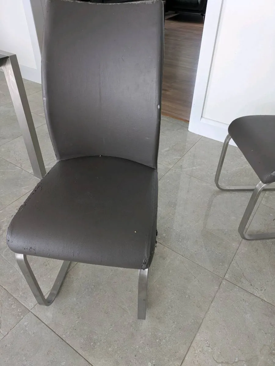 Dining chairs - Image 2