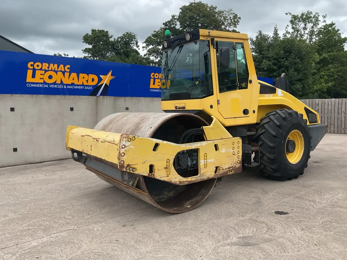 2015 BOMAG BW213DH-4i Single Drum Vibrating Roller - Image 1