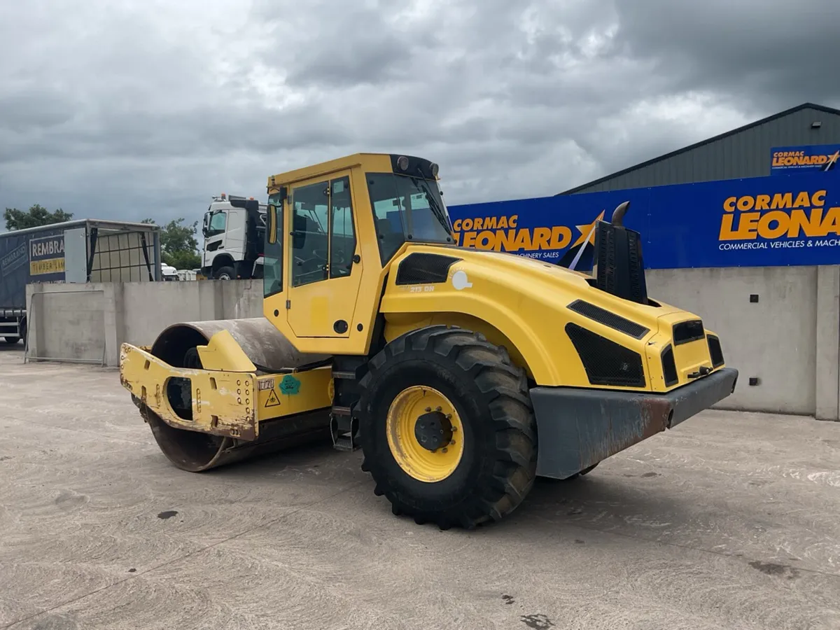 2015 BOMAG BW213DH-4i Single Drum Vibrating Roller - Image 3