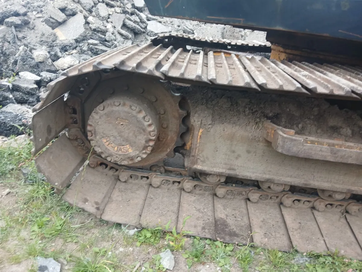 Komatsu PC120 - Image 3