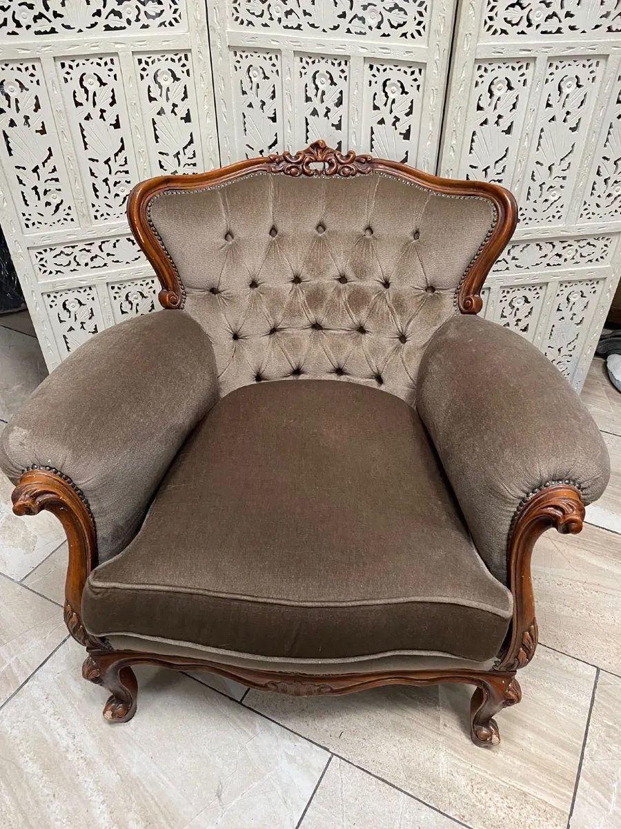 3 Piece Suite - couch & 2 chairs - Image 1