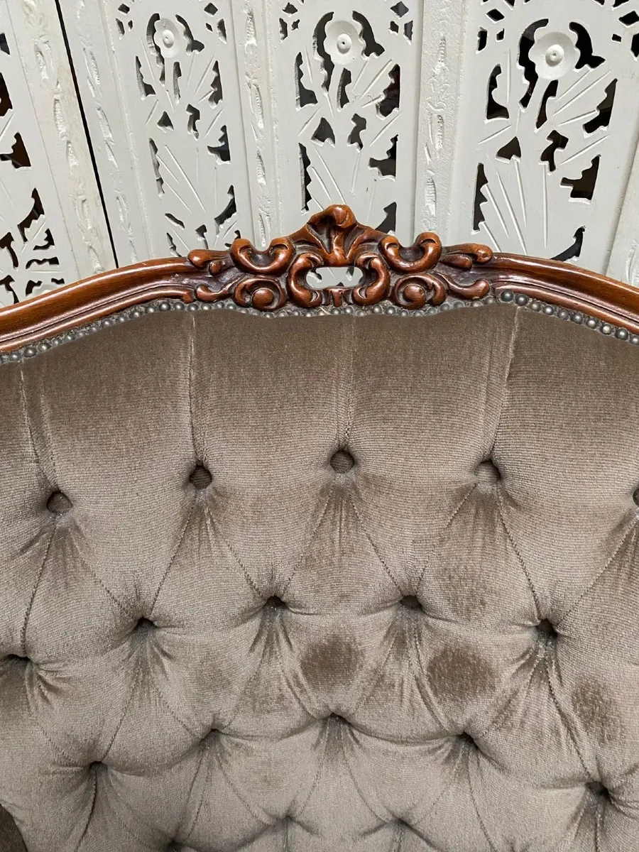 3 Piece Suite - couch & 2 chairs - Image 3