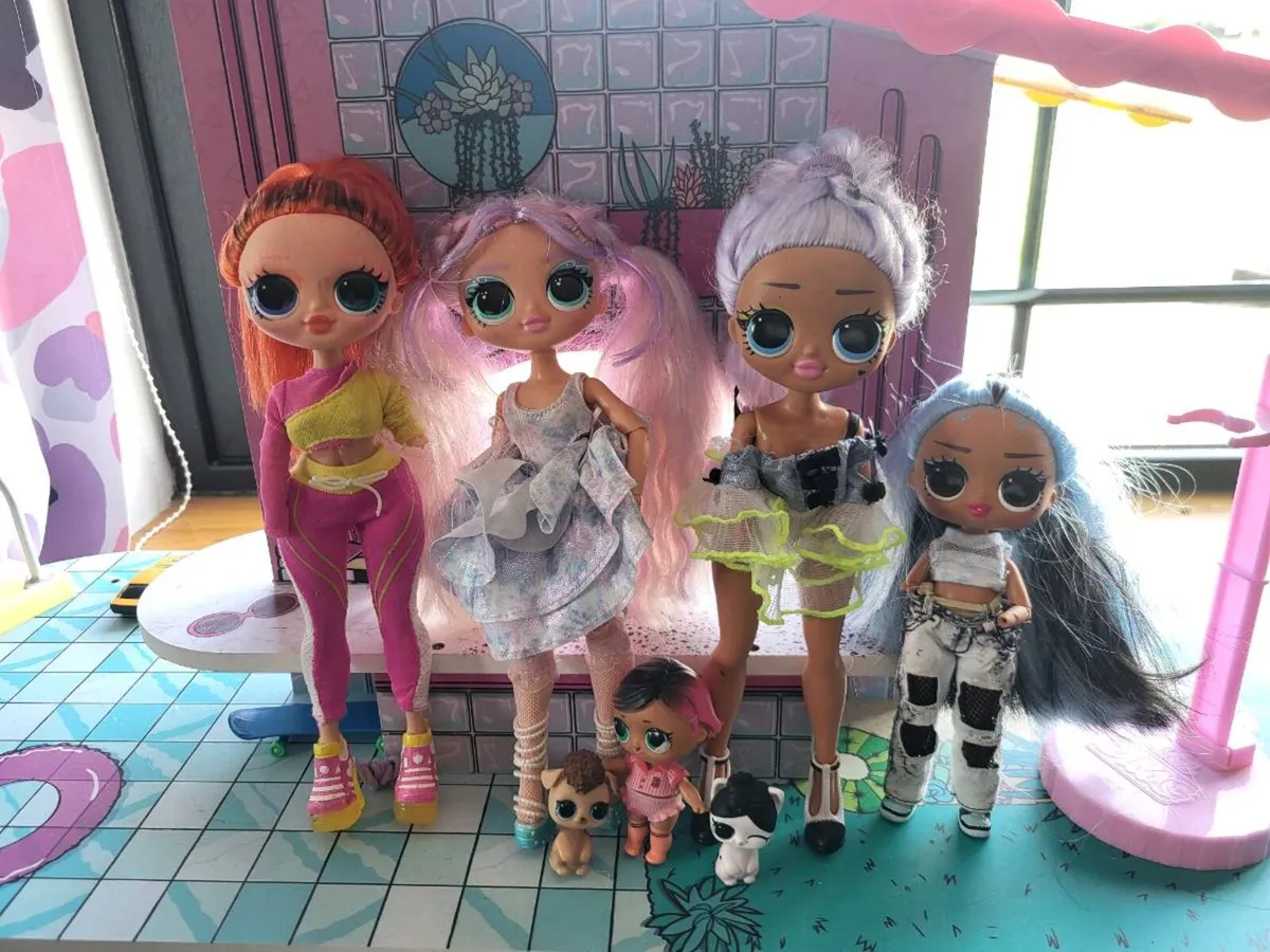 Lol doll house and accessories - Image 4