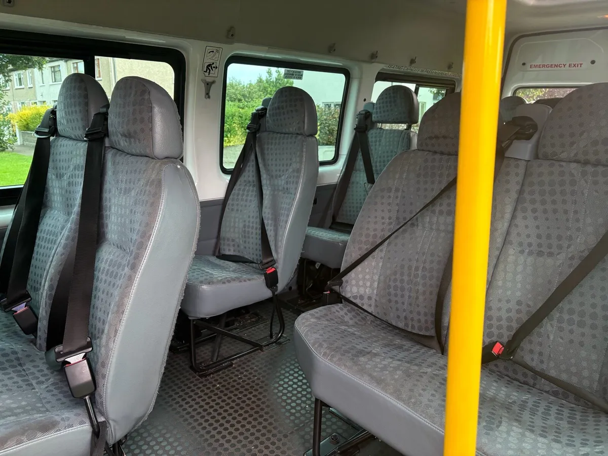 Ford Transit 16 seat mini bus - Image 2