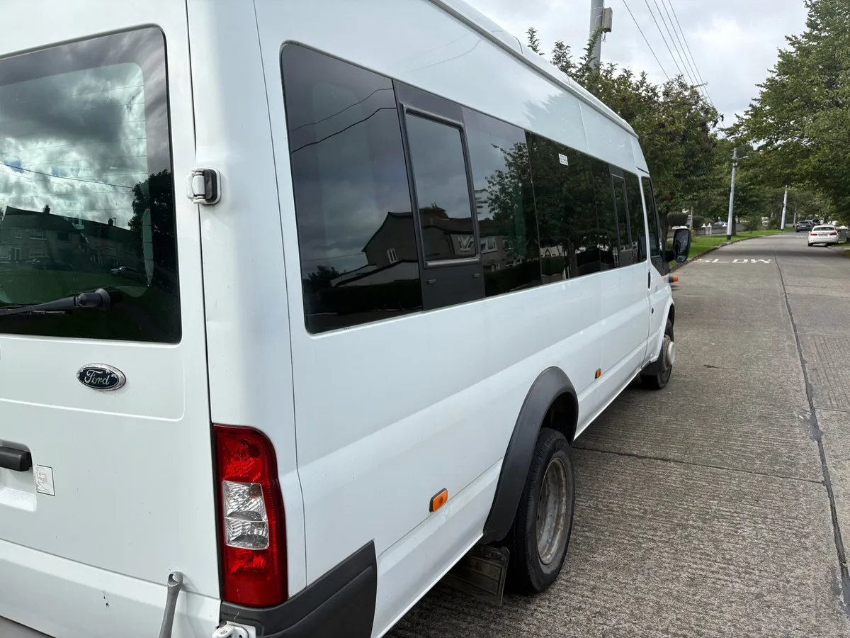 Ford Transit 16 seat mini bus - Image 4