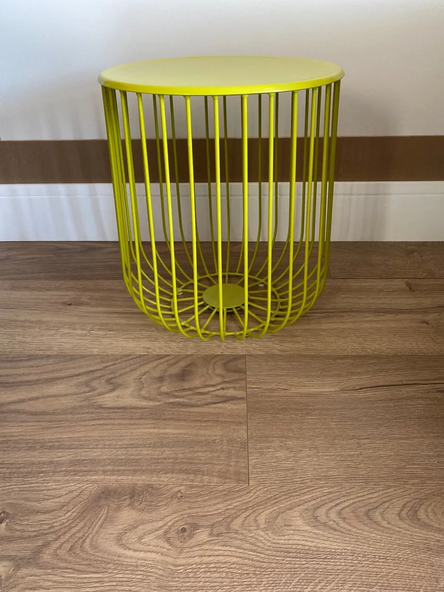 Chairs - Image 4