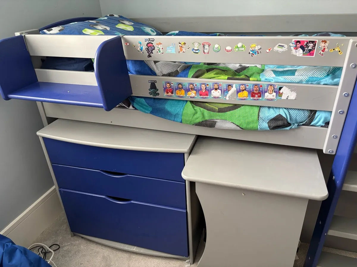 Kids bed mid sleeper - Image 3