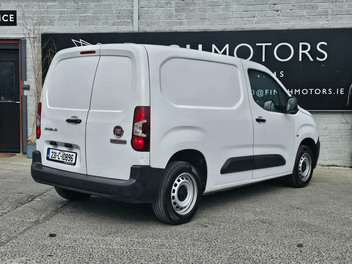 FIAT DOBLO PRO // 3 SEATS AIR CON - Image 2